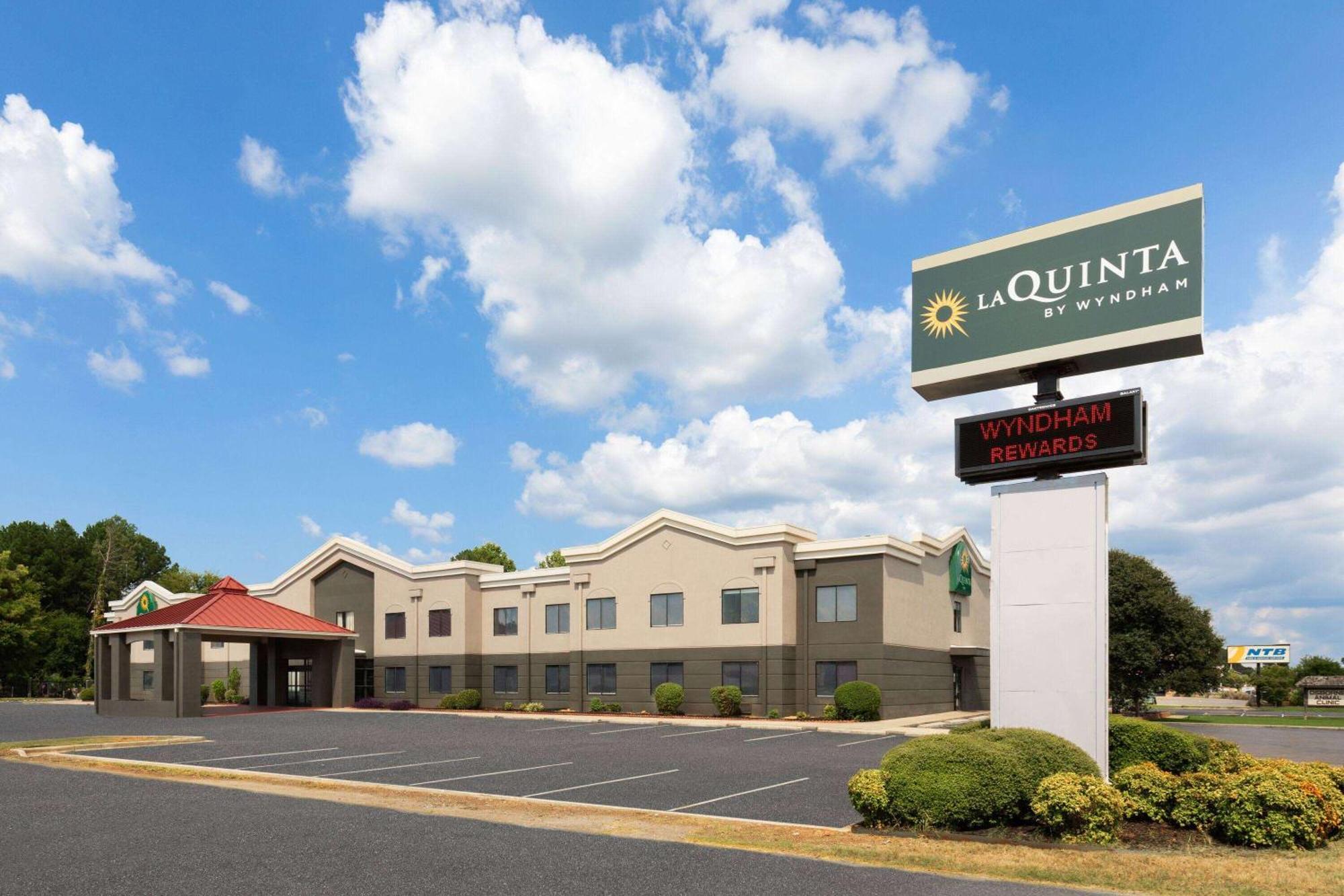 La Quinta Inn By Wyndham Decatur Alabama Εξωτερικό φωτογραφία